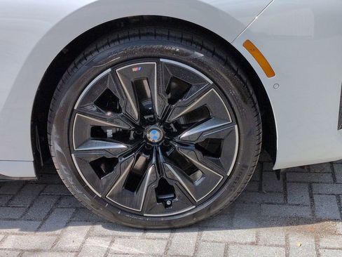 New 2026 BMW 760i xDrive image 11