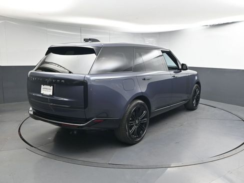 Used 2024 Land Rover Range Rover Long Wheelbase SE AWD/4WD image 23