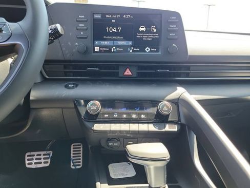 New 2026 Hyundai Elantra SEL Sport FWD image 15