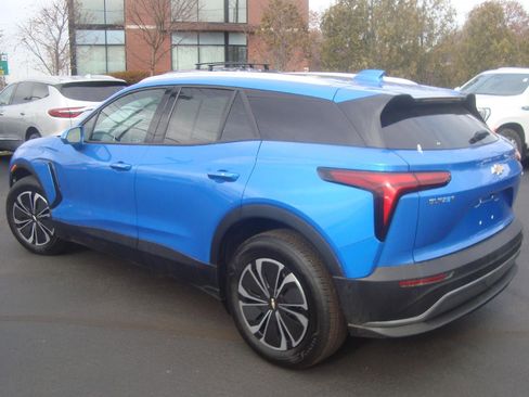 Used 2024 Chevrolet Blazer EV LT image 7