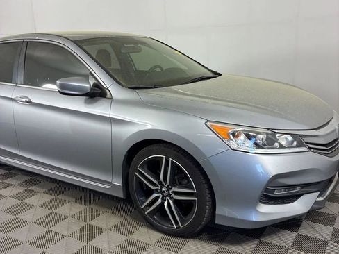 Used 2016 Honda Accord Sport image 13
