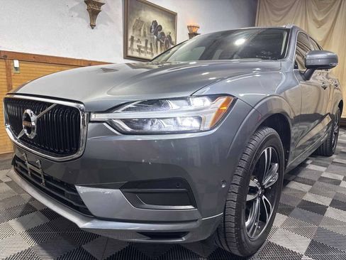 Used 2019 Volvo XC60 T6 Momentum w/ Multimedia Package AWD/4WD image 5