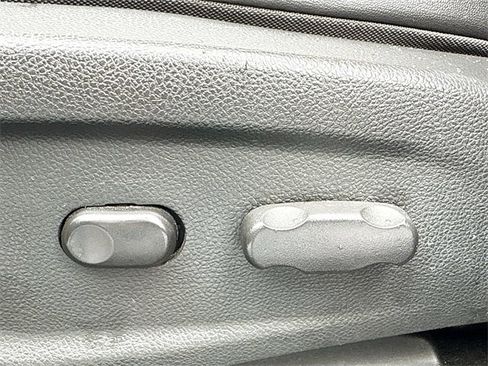 Used 2014 Buick Encore FWD image 20