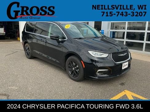 Used 2024 Chrysler Pacifica Touring-L FWD image 1