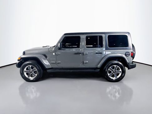 Used 2021 Jeep Wrangler Unlimited Sahara AWD/4WD image 6