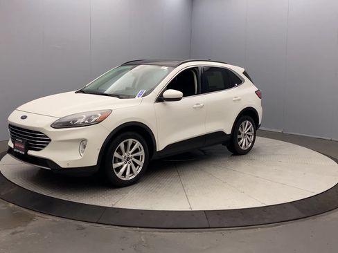 Used 2021 Ford Escape Titanium w/ Titanium Elite Package AWD/4WD image 9