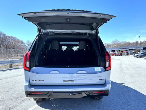 New 2026 Ford Expedition Max Platinum image 9