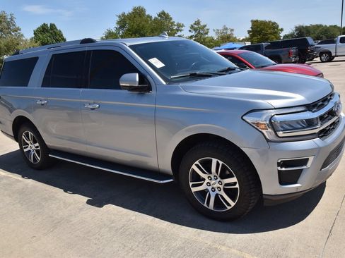 Used 2023 Ford Expedition Max Limited RWD image 4