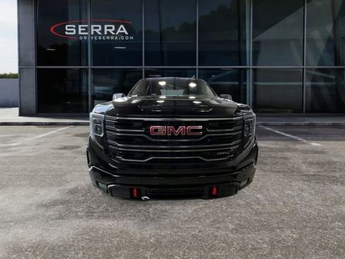 Used 2025 GMC Sierra 1500 AT4 w/ AT4 Premium Package AWD/4WD image 6