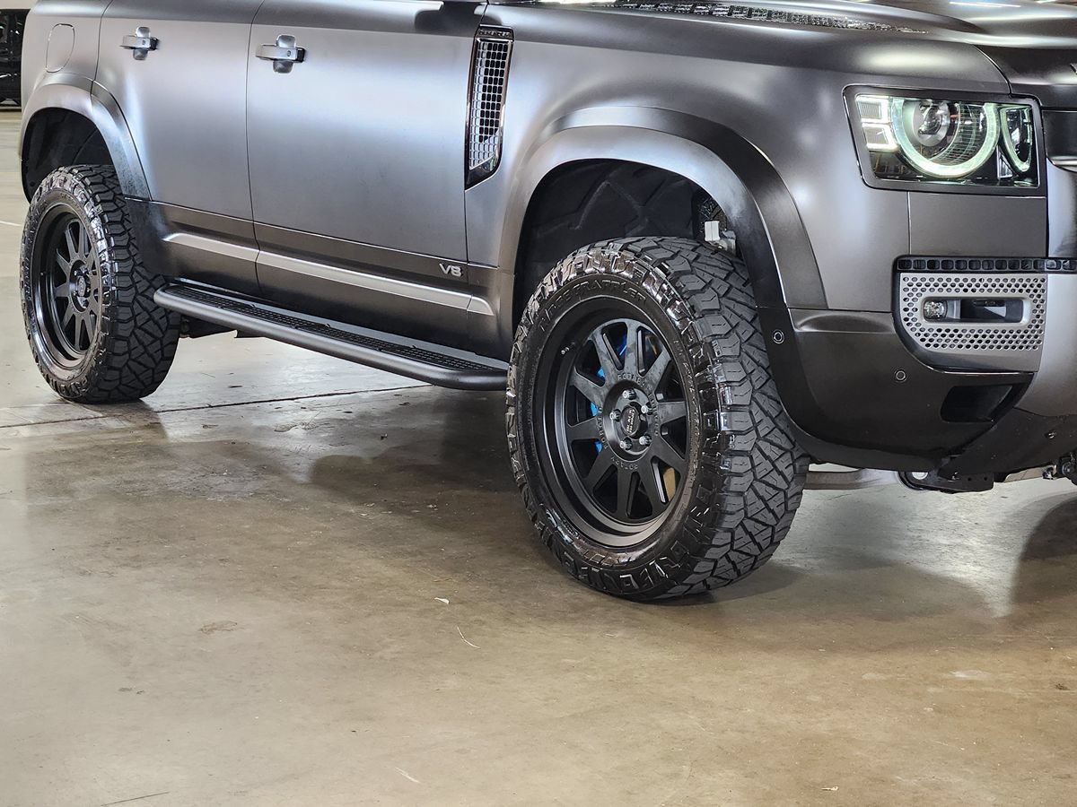 Used 2022 Land Rover Defender 110 V8 AWD/4WD image 23