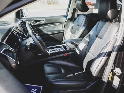 Used 2021 Ford Edge Titanium w/ Class II Trailer Tow Package image 24