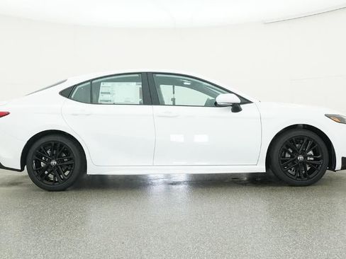 New 2026 Toyota Camry SE FWD image 27
