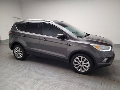 Used 2017 Ford Escape Titanium FWD image 11