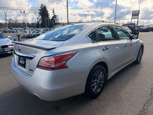 Used 2015 Nissan Altima 2.5 S w/ Special Edition Package image 6