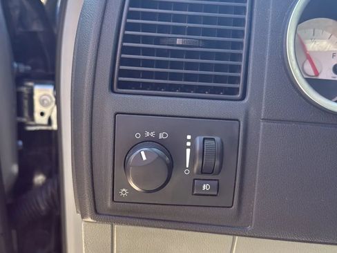 Used 2006 Dodge Magnum R/T RWD image 17