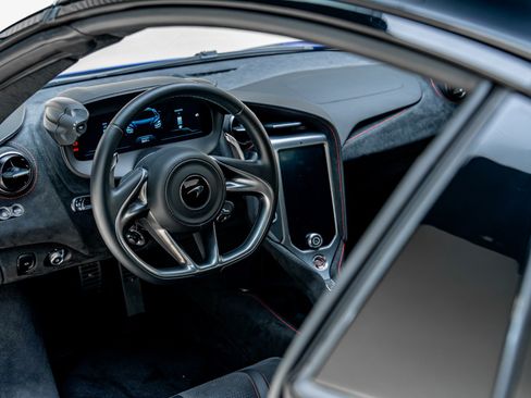 Used 2024 McLaren 750S Spider RWD image 46