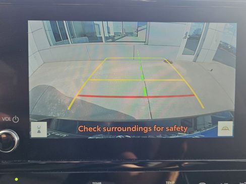 Used 2024 Subaru Solterra Premium image 12