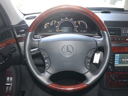 Used 2004 Mercedes-Benz S 500 image 23