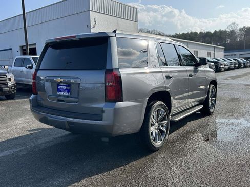 Used 2019 Chevrolet Tahoe LT image 3