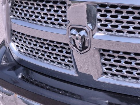 Used 2015 RAM 1500 Laramie w/ Trailer Tow Group AWD/4WD image 12