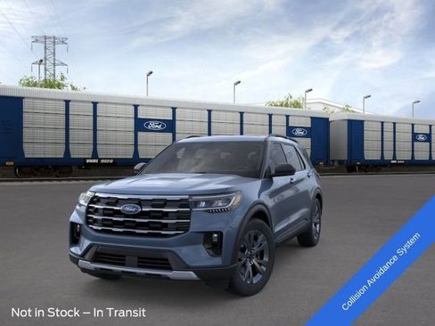 New 2026 Ford Explorer Active AWD/4WD image 2