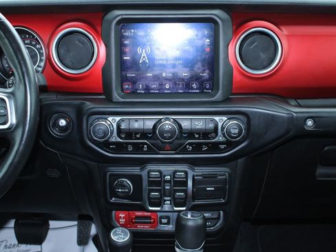 Used 2019 Jeep Wrangler Unlimited Rubicon AWD/4WD image 27