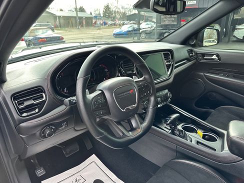 Used 2025 Dodge Durango GT image 19