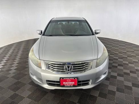 Used 2010 Honda Accord EX-L image 2