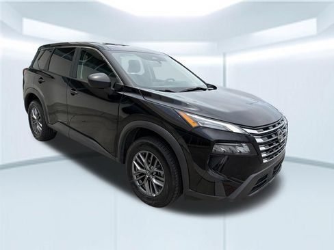 Used 2024 Nissan Rogue S AWD/4WD image 9