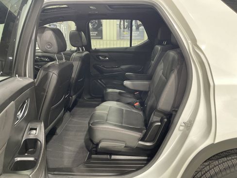 Used 2023 Chevrolet Traverse RS AWD/4WD image 11