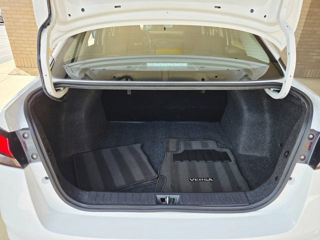 Used 2025 Nissan Versa S w/ Trunk Package FWD image 9