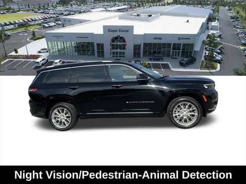 Certified 2021 Jeep Grand Cherokee L Summit w/ Advanced Protech Group IV AWD/4WD image 13