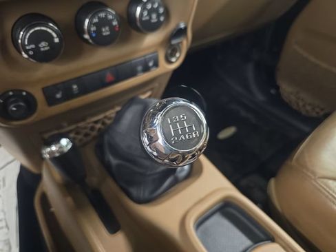 Used 2013 Jeep Wrangler Unlimited Sahara w/ Connectivity Group AWD/4WD image 55