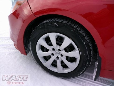 Used 2020 Toyota Corolla LE image 9