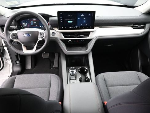 New 2026 Ford Explorer Active RWD image 21