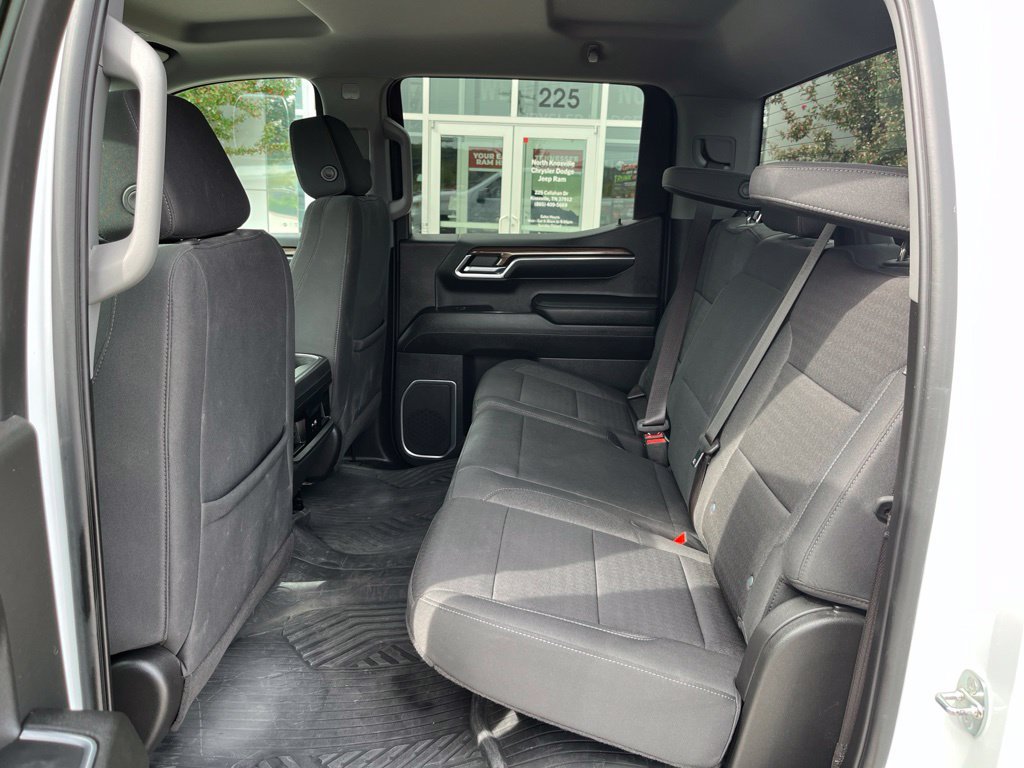 Used 2023 Chevrolet Silverado 1500 LT Trail Boss w/ Protection Package AWD/4WD image 9