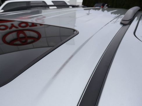 Used 2024 Toyota Sienna XLE image 36