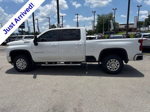 Used 2022 Chevrolet Silverado 2500 LT w/ Convenience Package AWD/4WD image 6
