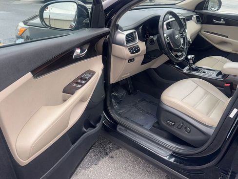 Used 2019 Kia Sorento EX w/ EX Touring Package image 29