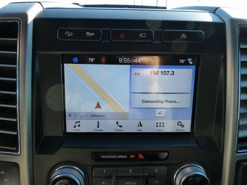 Used 2018 Ford F150 Platinum w/ Technology Package image 36