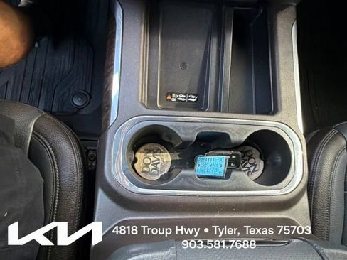 Used 2019 GMC Sierra 1500 Denali w/ Denali Ultimate Package AWD/4WD image 24