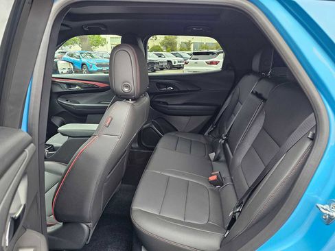 New 2025 Chevrolet TrailBlazer RS w/ Convenience Package image 17