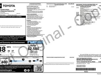 Used 2025 Toyota Crown Signia XLE video 2