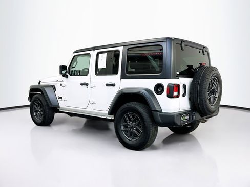 Used 2025 Jeep Wrangler Sport S image 5