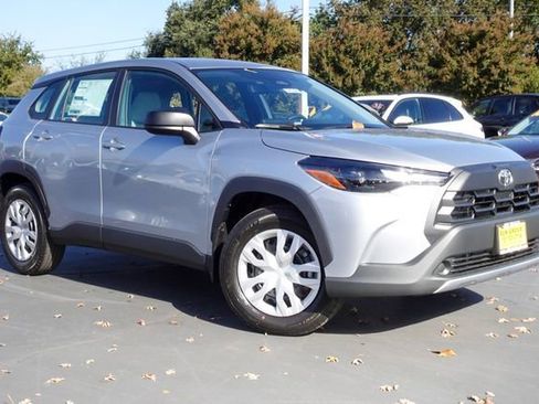 New 2026 Toyota Corolla Cross L image 6