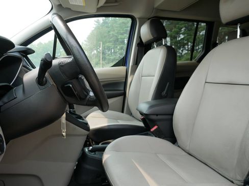 Certified 2017 Ford Transit Connect Titanium FWD image 13