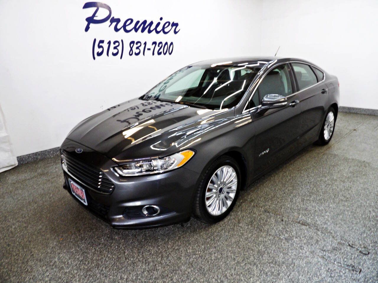 Used 2016 Ford Fusion SE w/ Equipment Group 502A FWD image 1