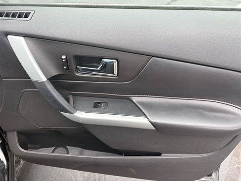 Used 2013 Ford Edge Limited AWD/4WD image 27