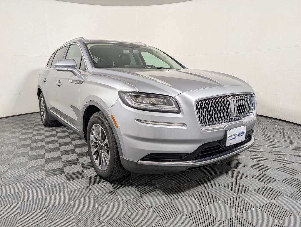 Used 2021 Lincoln Nautilus FWD w/ Equipment Group 101A image 1