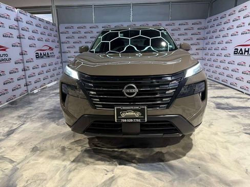 Used 2025 Nissan Rogue SV image 7